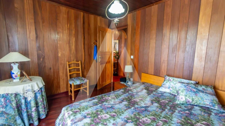 Moradia T4 para Venda em Travanca de Lagos Foto 12