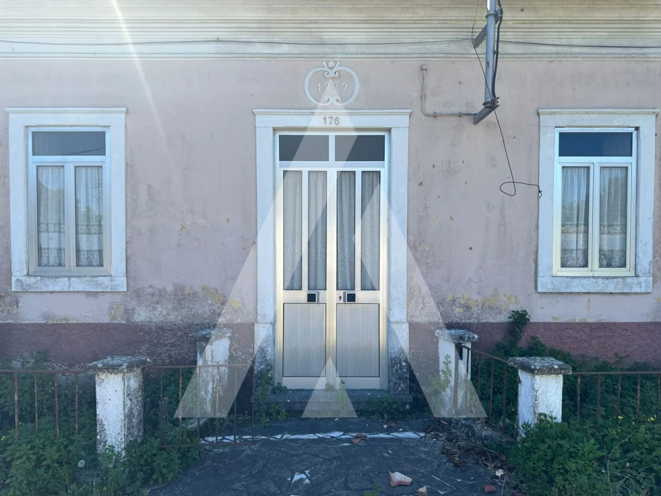 Moradia T3 para Venda em Milagres Foto 1