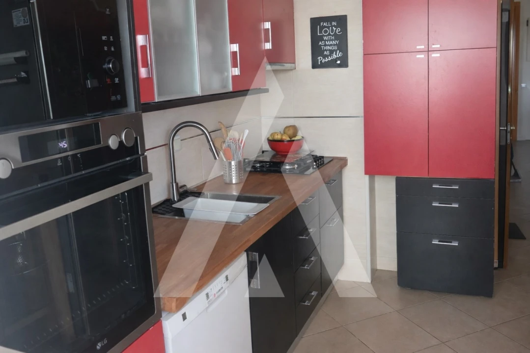 Apartamento T2 para Venda em Portimão Foto 5