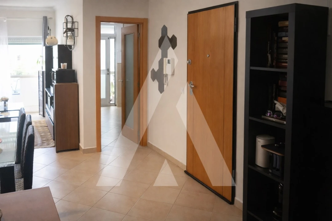 Apartamento T2 para Venda em Portimão Foto 2