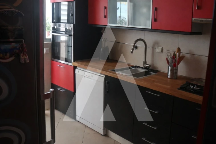 Apartamento T2 para Venda em Portimão Foto 6