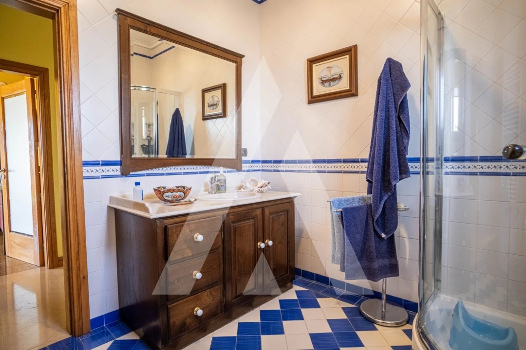 Moradia T4 para Venda em Oliveirinha Foto 31