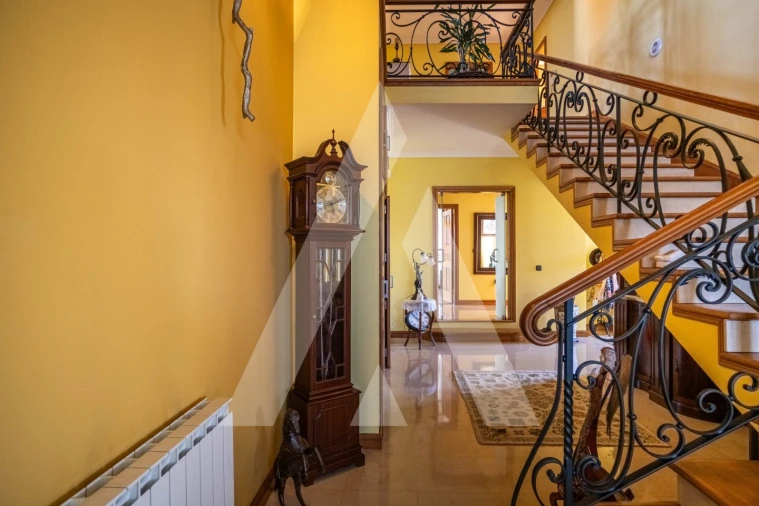 Moradia T4 para Venda em Oliveirinha Foto 12