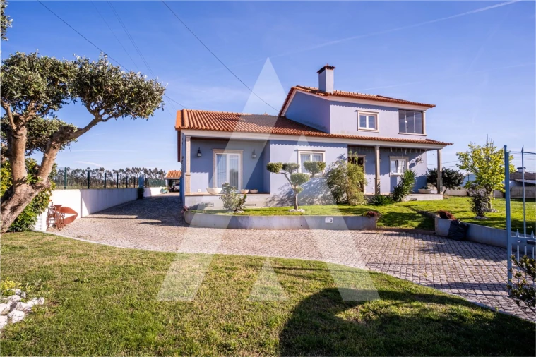 Moradia T4 para Venda em Oliveirinha Foto 52