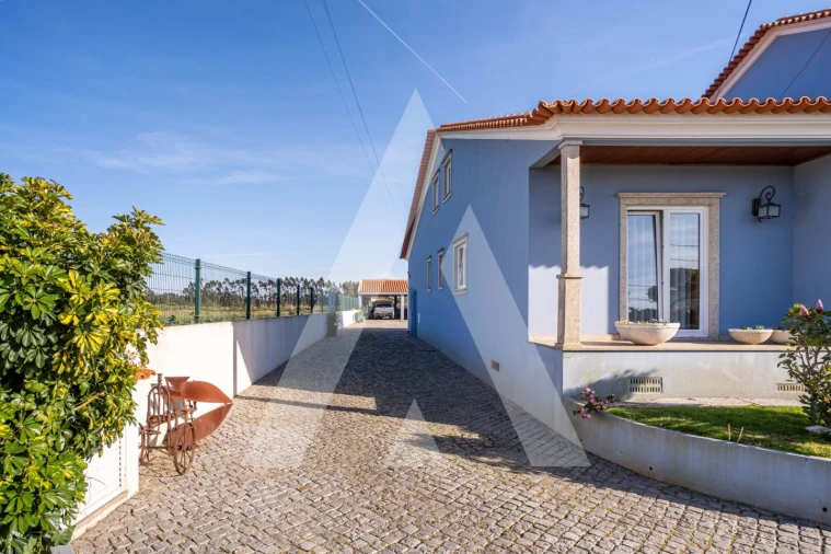 Moradia T4 para Venda em Oliveirinha Foto 54