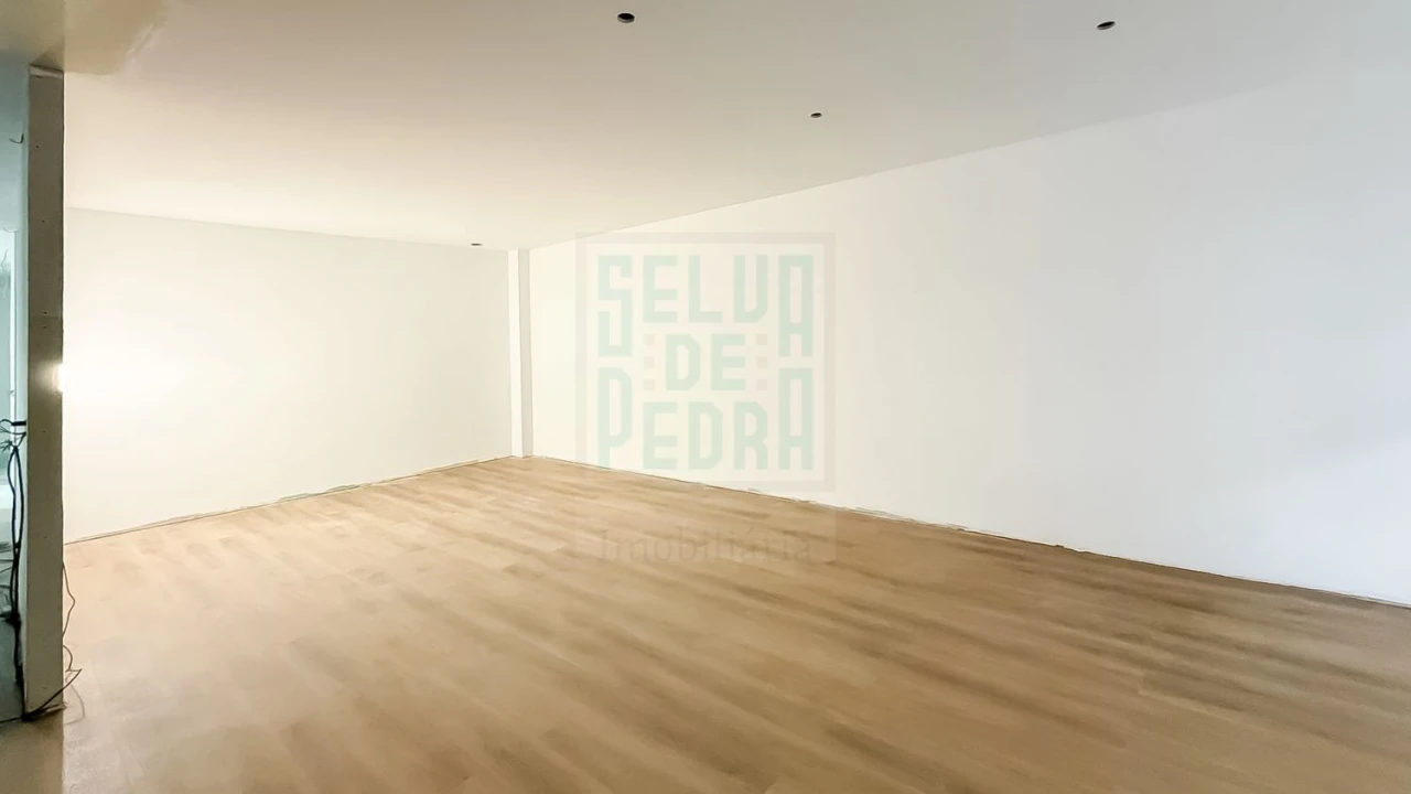 Apartamento T2 para Venda em Paços de Ferreira Foto 21