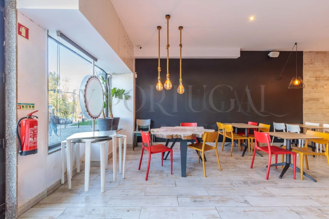 Negócio para Cedência de Quotas em São Domingos de Benfica Foto 10