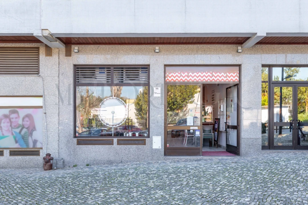 Negócio para Cedência de Quotas em São Domingos de Benfica Foto 19