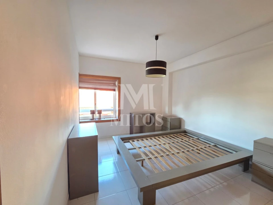 Apartamento T1 para Arrendamento em Darque Foto 6