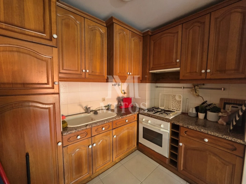 Apartamento T1 para Arrendamento em Darque Foto 4