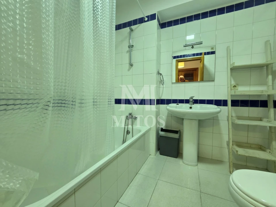 Apartamento T1 para Arrendamento em Darque Foto 9