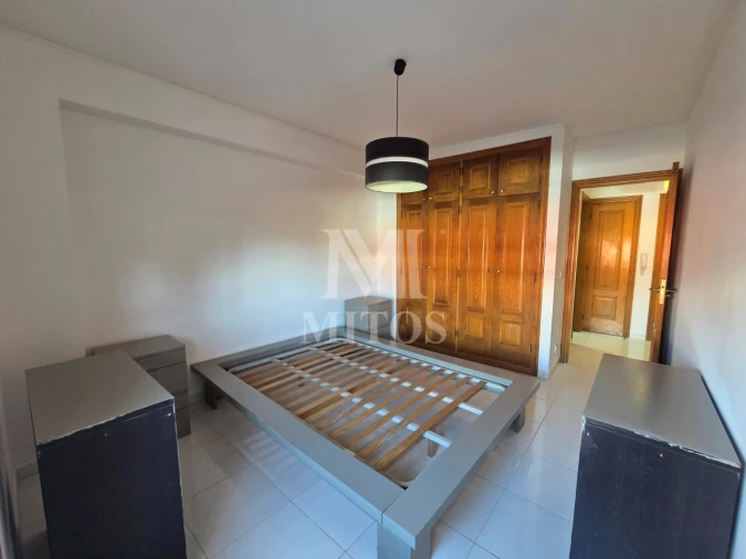 Apartamento T1 para Arrendamento em Darque Foto 8