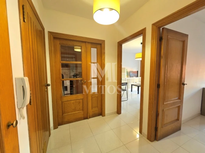 Apartamento T1 para Arrendamento em Darque Foto 5