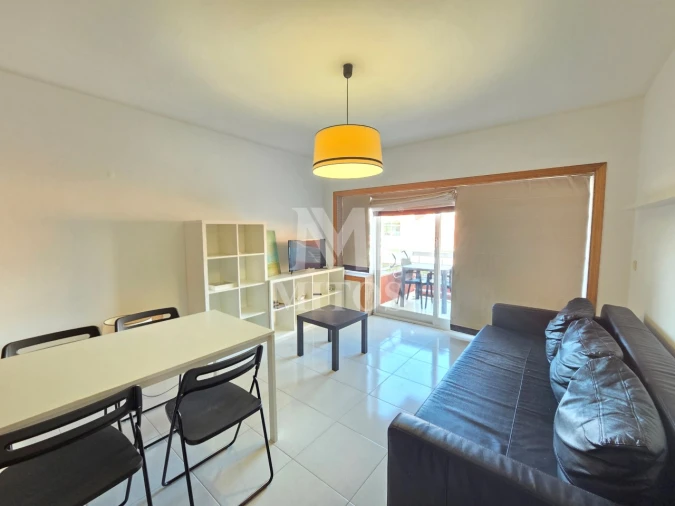 Apartamento T1 para Arrendamento em Darque Foto 3