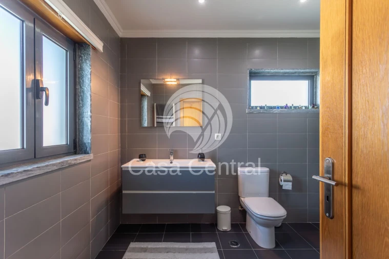 Moradia T3 para Venda em São Domingos de Rana Foto 25