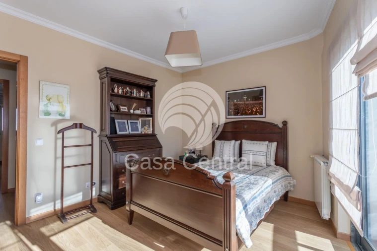 Moradia T3 para Venda em São Domingos de Rana Foto 29