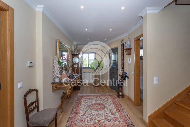 Moradia T3 para Venda em São Domingos de Rana Foto 13