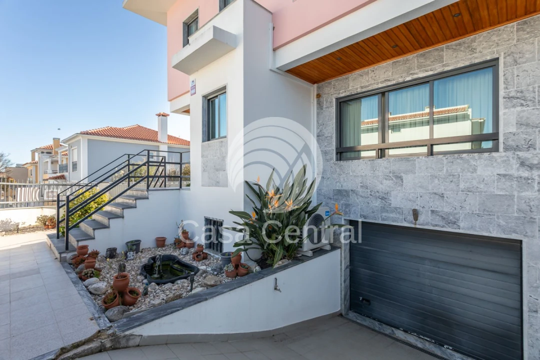 Moradia T3 para Venda em São Domingos de Rana Foto 44