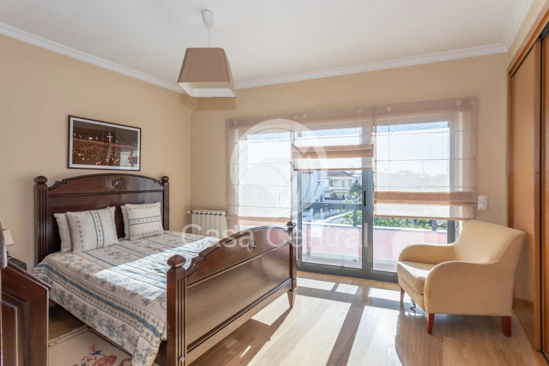 Moradia T3 para Venda em São Domingos de Rana Foto 28