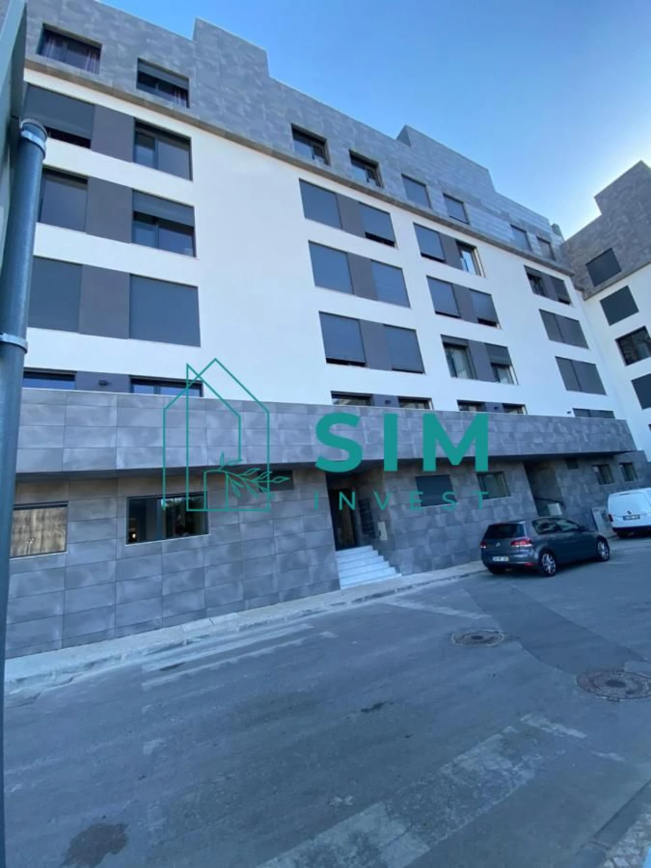 Apartamento T3 para Arrendamento em Faro (Sé e São Pedro) Foto 3