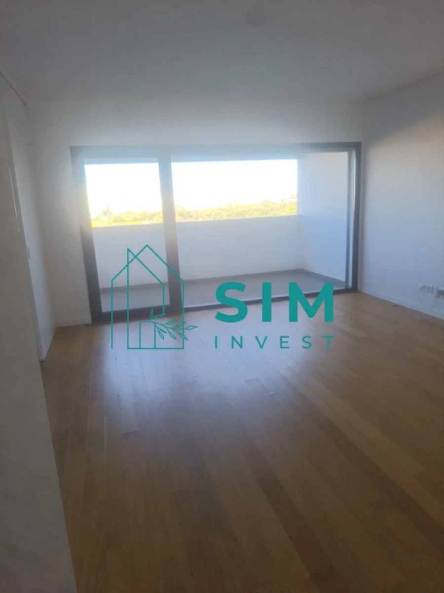 Apartamento T3 para Arrendamento em Faro (Sé e São Pedro) Foto 21