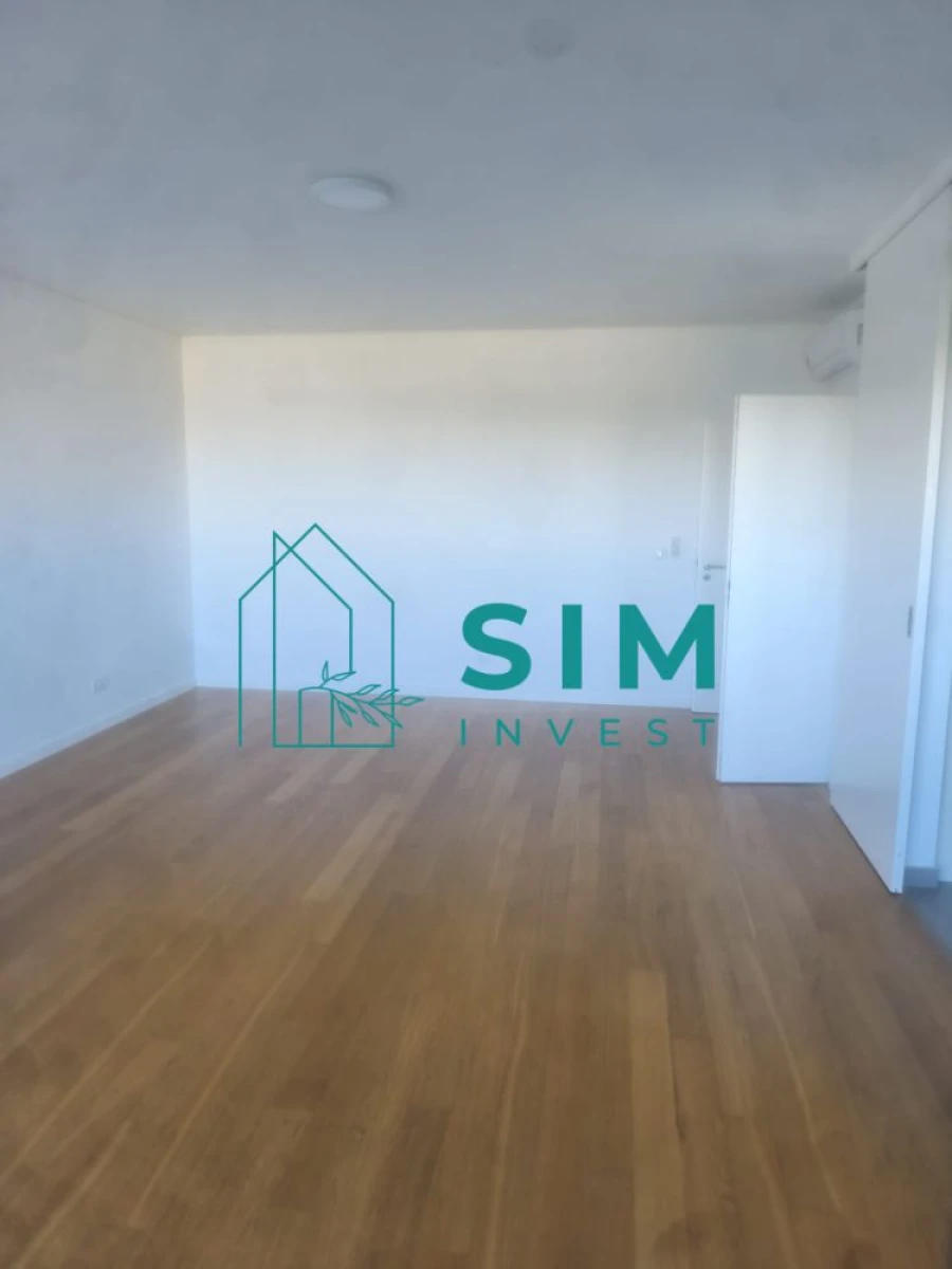 Apartamento T3 para Arrendamento em Faro (Sé e São Pedro) Foto 25