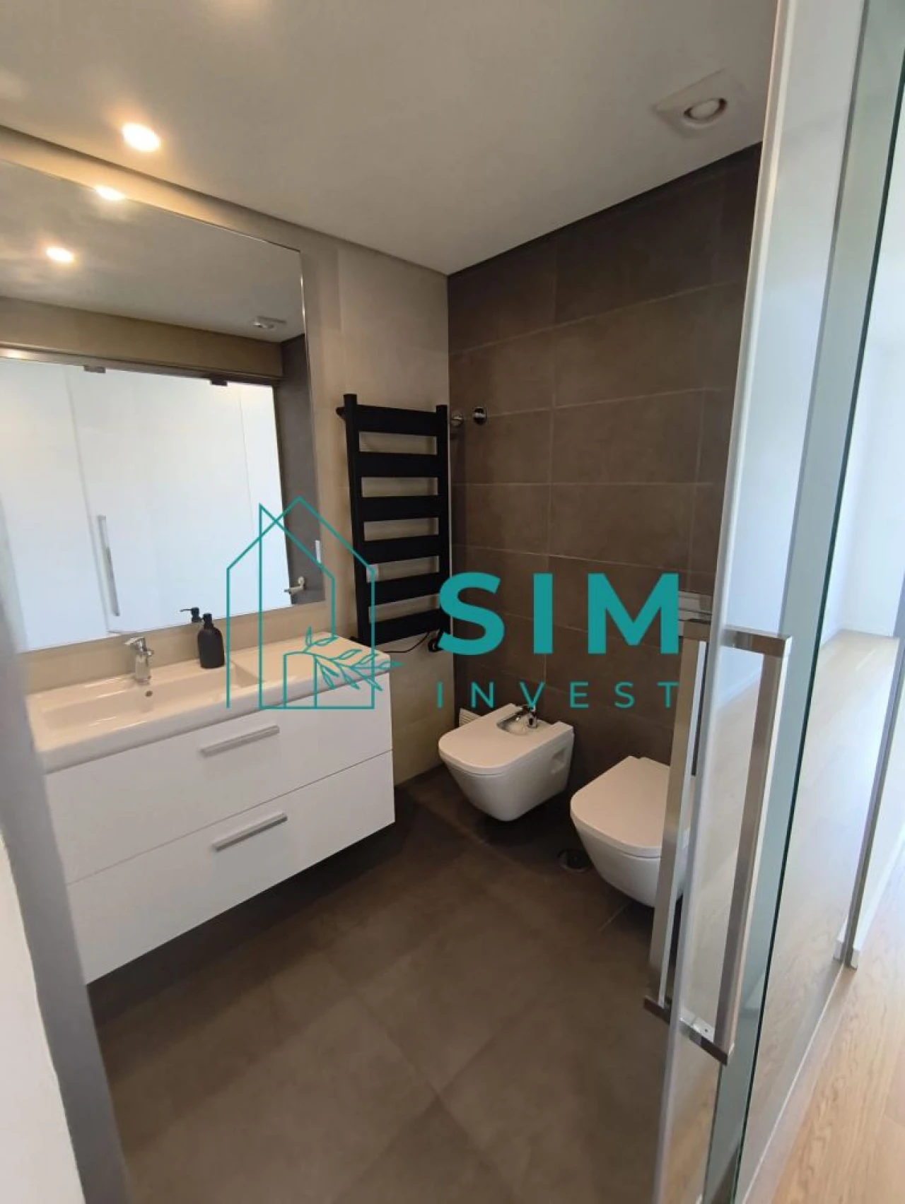 Apartamento T3 para Arrendamento em Faro (Sé e São Pedro) Foto 29