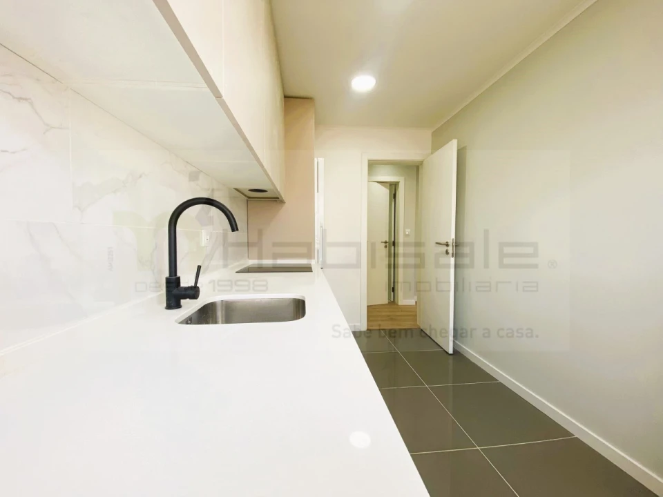 Apartamento T2 para Venda em Águas Livres Foto 12