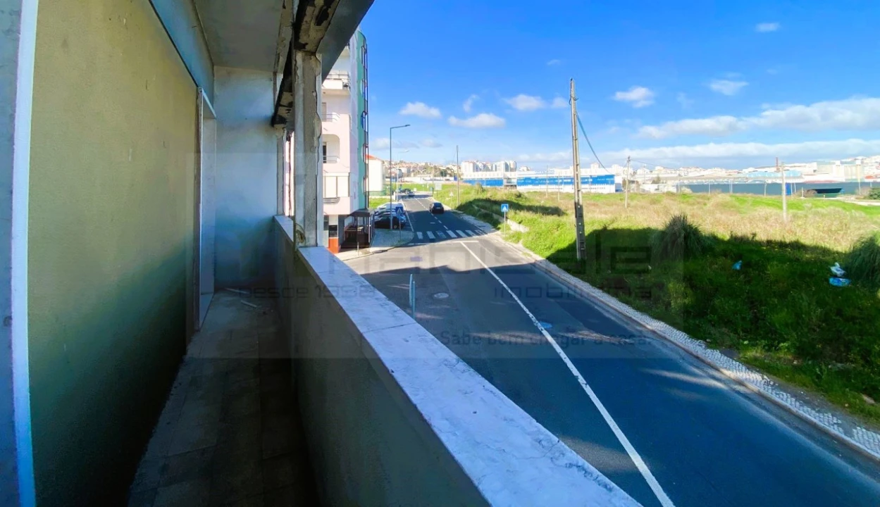 Apartamento T2 para Venda em Águas Livres Foto 21