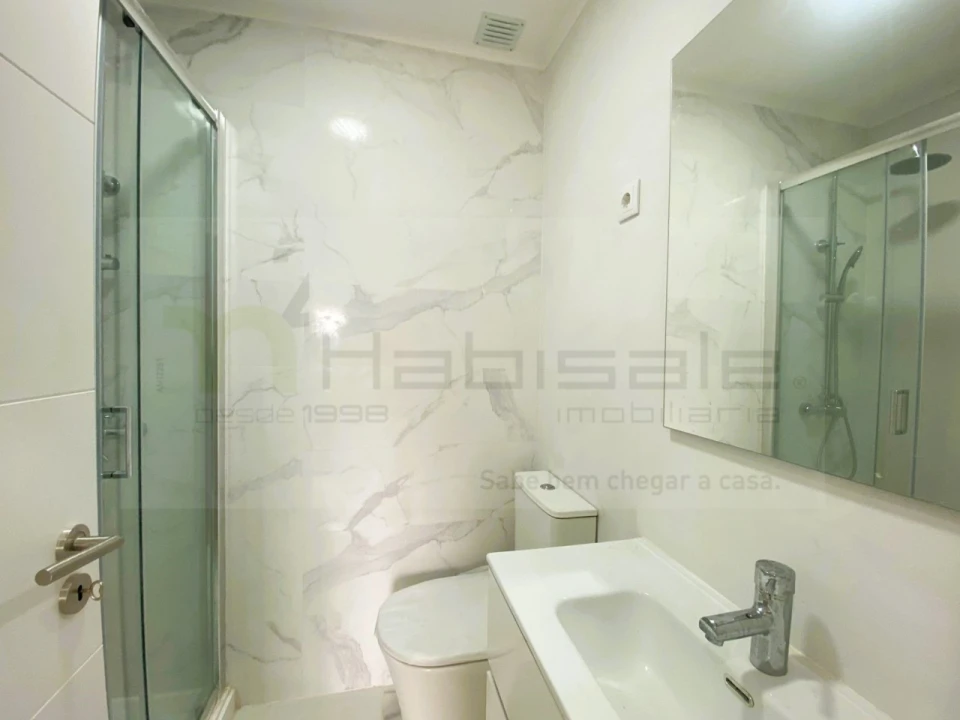 Apartamento T2 para Venda em Falagueira-Venda Nova Foto 19