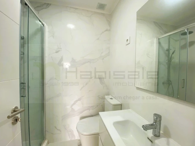 Apartamento T2 para Venda em Falagueira-Venda Nova Foto 19