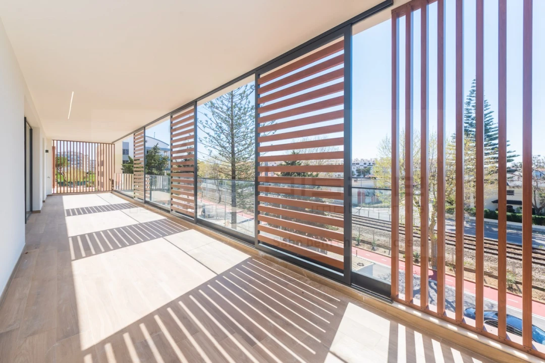 Apartamento T4 para Venda em Carcavelos e Parede Foto 7