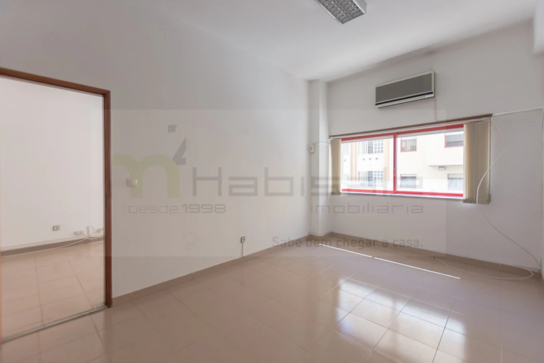 Escritório para Venda em Odivelas Foto 23