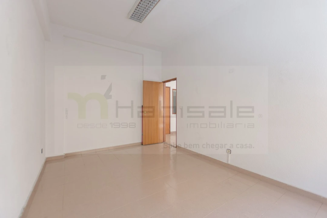 Escritório para Venda em Odivelas Foto 24