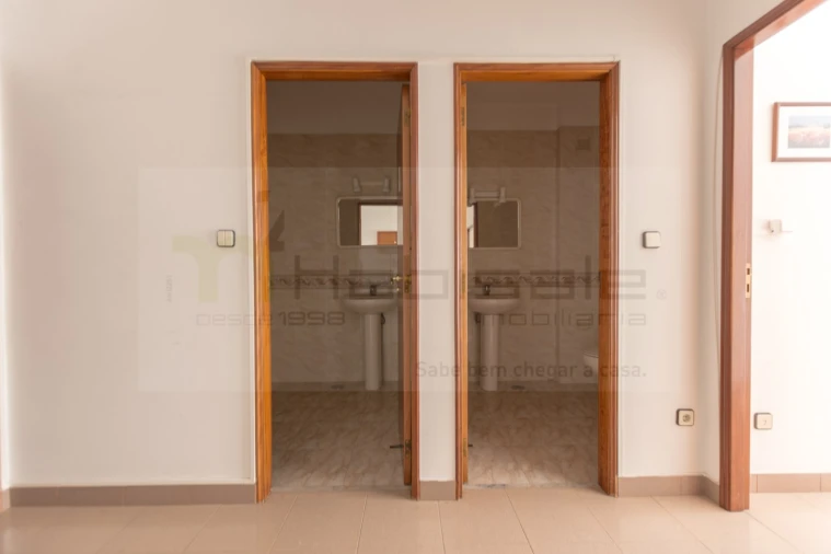 Escritório para Venda em Odivelas Foto 26