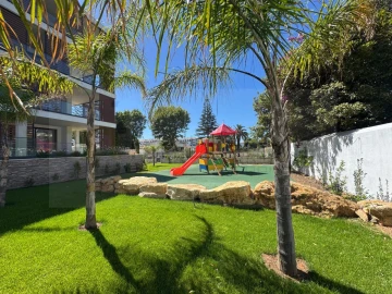 Apartamento T3 para Venda em Carcavelos e Parede