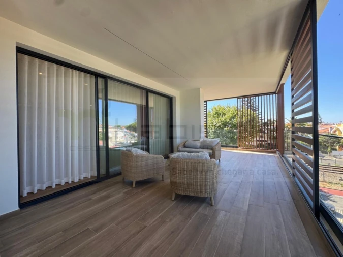 Apartamento T3 para Venda em Carcavelos e Parede Foto 19