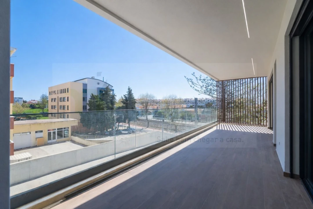 Apartamento T2 para Venda em Carcavelos e Parede Foto 14