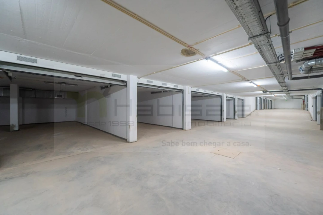 Apartamento T2 para Venda em Carcavelos e Parede Foto 22