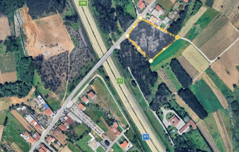 Terreno para Venda em Oiã Foto 2