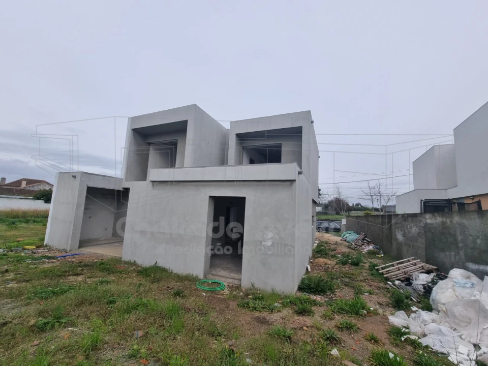 Moradia T4 para Venda em Aradas Foto 14