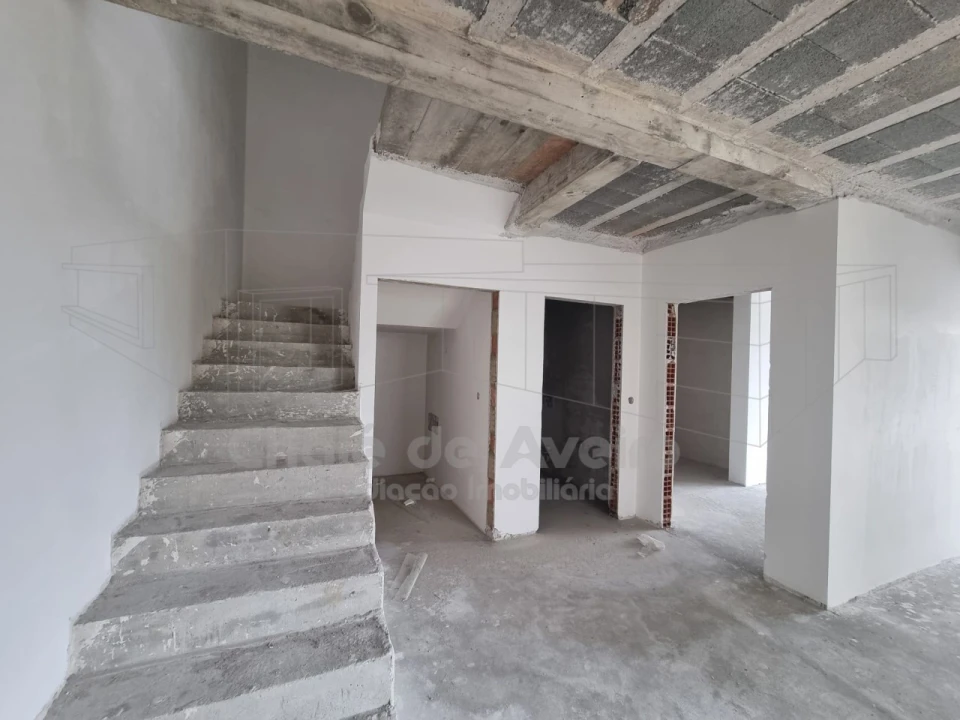 Moradia T4 para Venda em Aradas Foto 11