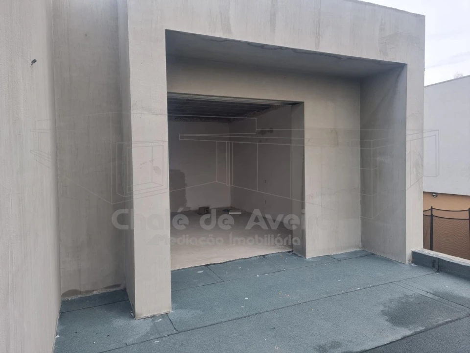 Moradia T4 para Venda em Aradas Foto 8