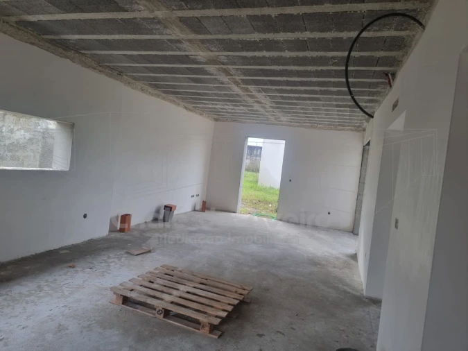 Moradia T4 para Venda em Aradas Foto 5