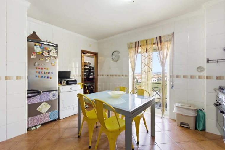 Apartamento T2 para Venda em Peniche Foto 12