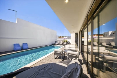 Moradia T4 para Venda em Tornada e Salir do Porto