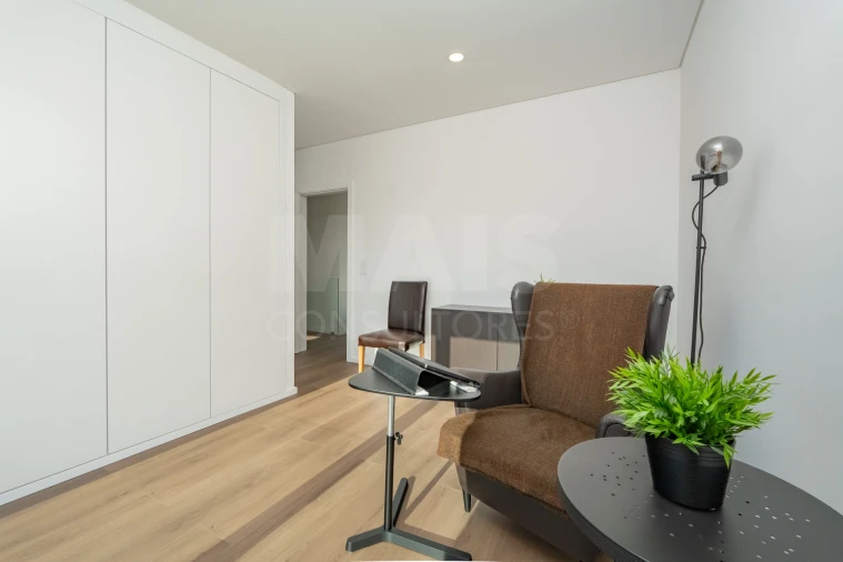 Moradia T3 para Venda em Samora Correia Foto 12