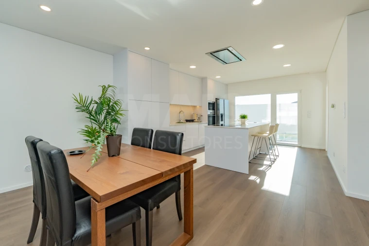 Moradia T3 para Venda em Samora Correia Foto 1