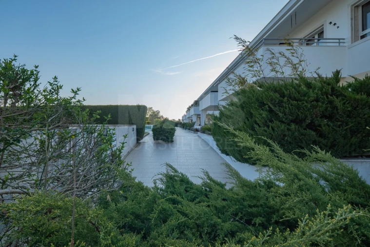 Apartamento T4 para Venda em Vila Franca de Xira Foto 4