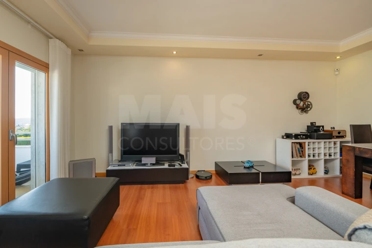 Apartamento T4 para Venda em Vila Franca de Xira Foto 12